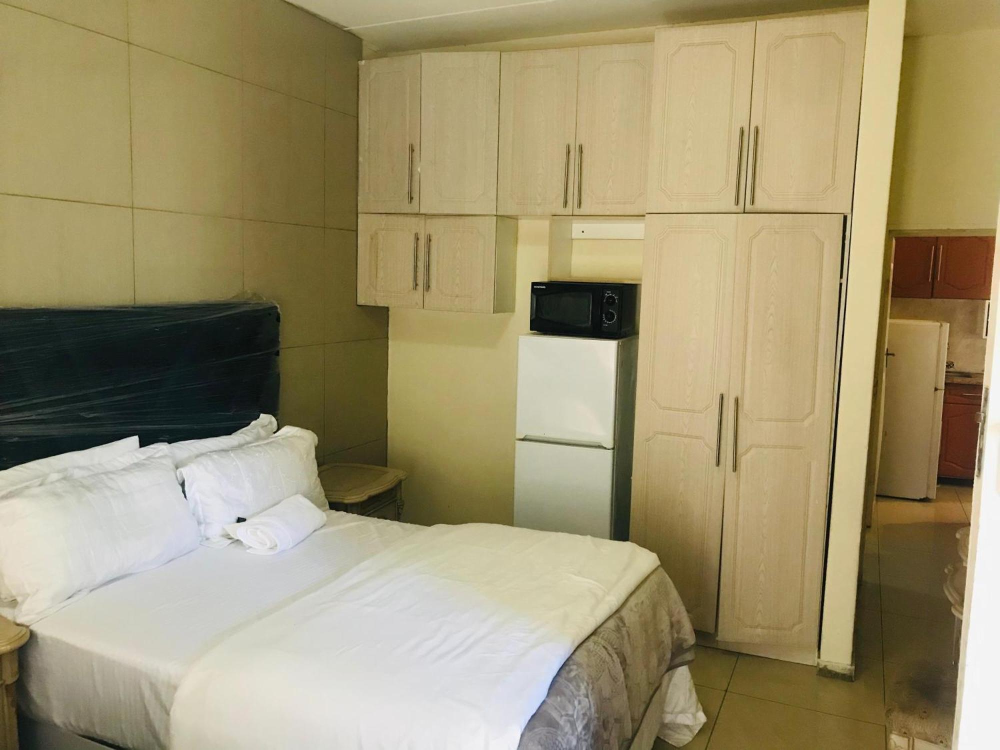 Sunset Bay Lodge Ист-Лондон Экстерьер фото